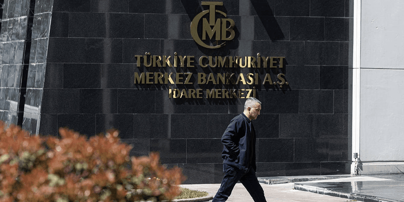 Our Director Prof. Kalemli-Ozcan's this month's PS column explains how populist leaders' push for low interest rates meant to cloak the destructive impact of their misguided economic policies such as tariffs.